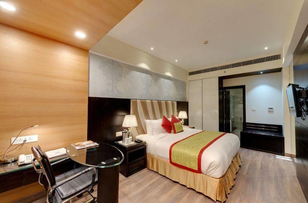 Hotel Combermere Shimla Esterno foto
